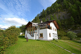 1 AUR1622 Lot View Summer web