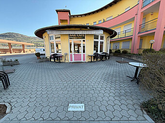 Bar in posizione top accanto all’ospedale in affitto - Foto 1