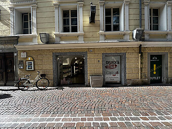 Negozio in posizione prestigiosa nel centro storico - Foto 1