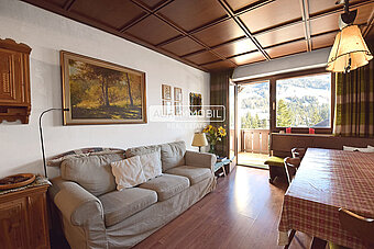 1 AUR1543 Living 1 web