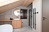 21 AUR1649 TopFloor Bathroom 3 web