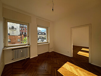 Ufficio ristrutturato a nuovo in posizione centrale - Foto 1