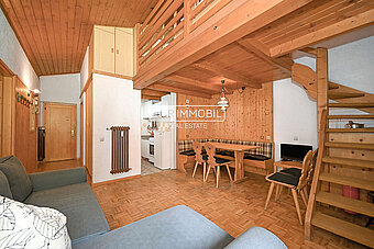 1 AUR1654 Living web