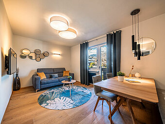 Bellissimo bilocale completamente arredato con terrazza e piscina condominiale - Foto 1