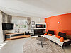Wohn- Essbereich mit Holzofen, Balkon und Terrasse - zona cucina e living open space con stufa a legna, balcone e terrazza