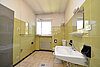 13 AUR1585 Bathroom web