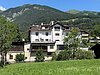 Casa con magazzini e tettoia coperta - Foto 1