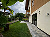 Elegante appartamento con giardino privato in zona tranquilla - Foto 13