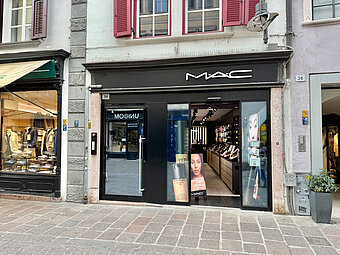 Negozio in centro storico - alta visibilità e forte passaggio - Foto 1