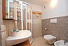 12 AUR1548 Bathroom web