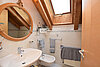 16 AUR1564 Bathroom 2 web