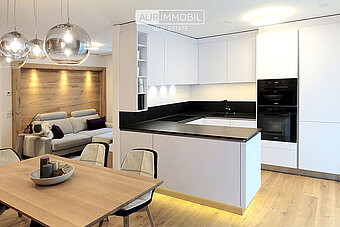 1 AUR1271-4 Kitchen web