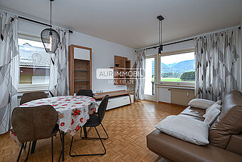 1 AUR1631 Living web