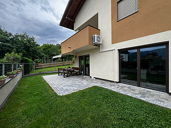 Elegante appartamento con giardino privato in zona tranquilla - Foto 1