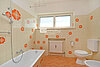 23 AUR1580 Bathroom web