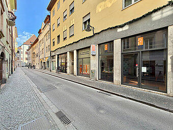 Bilocale con cantina in pozione centrale - contratto di locazione in essere - Foto 1