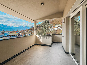 Überdachte Panoramaterrasse - terrazza panoramica coperta
