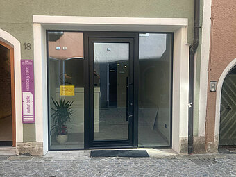 Piccolo negozio con cantina nel centro storico di Vipiteno - Foto 1