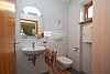 7 AUR1627 Ground floor, WC web