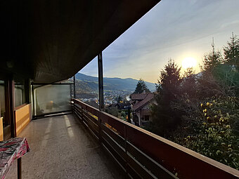 Due piccoli appartamenti all’ultimo piano con terrazza panoramica e vista libera sulla città - Foto 1