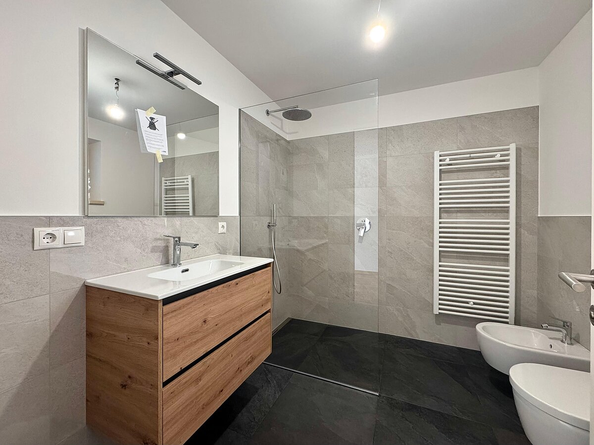 WhatsApp Image 2026-04-02 at 15.57.31 (4)