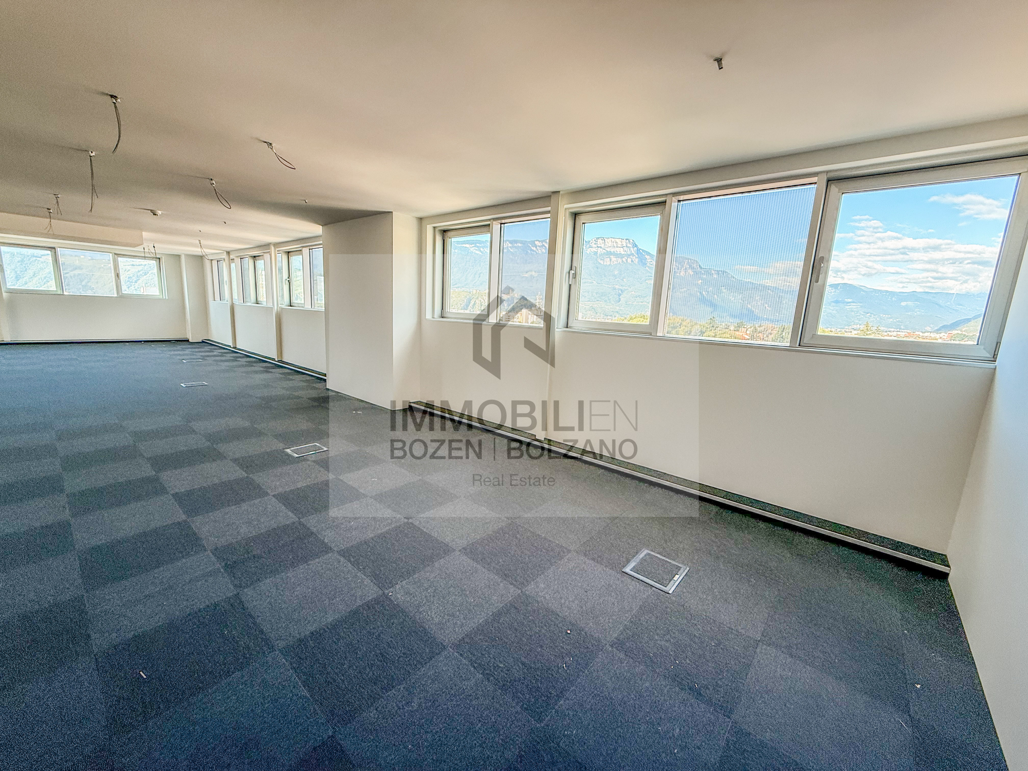 Büro 1 182 m² (14)