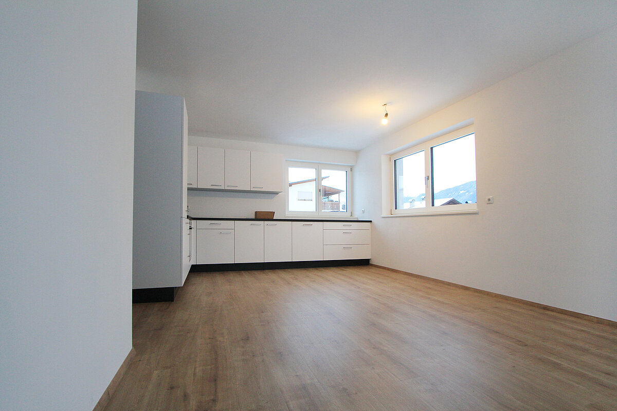 Wohnzimmer mit Kochnische