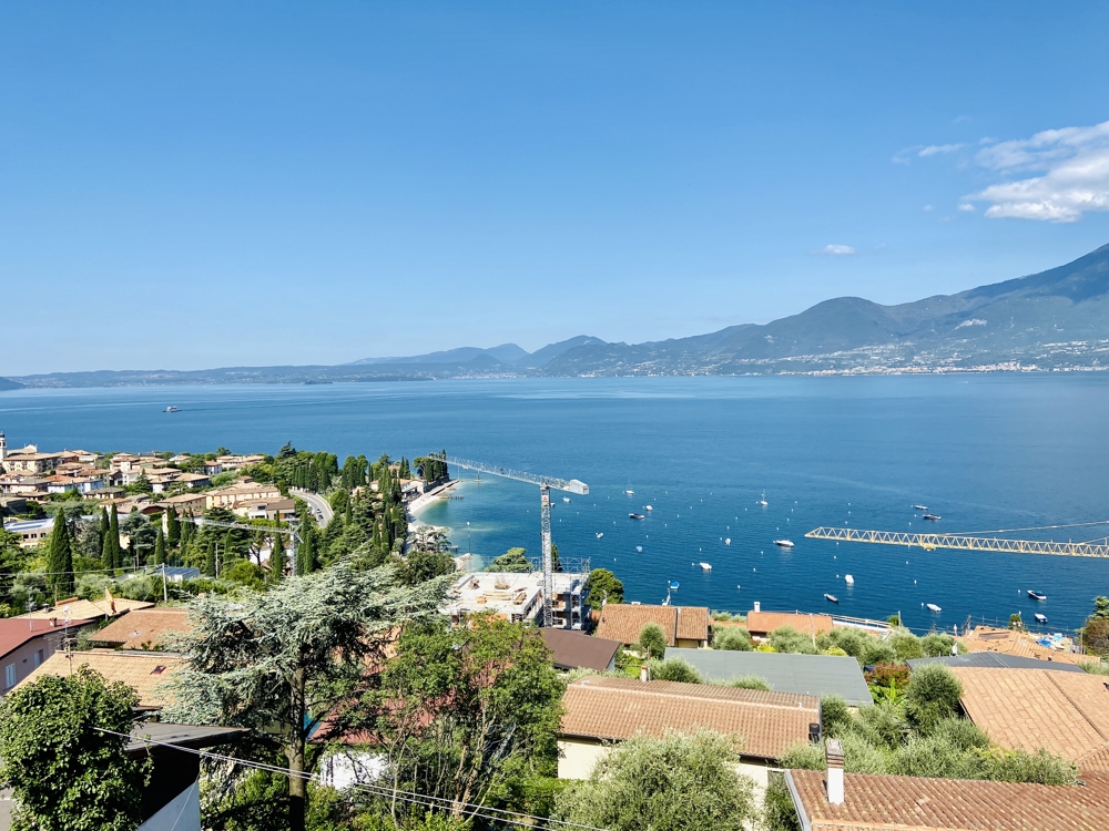 Ausblick vom Wohnzimmer - vista lago dal soggiorno