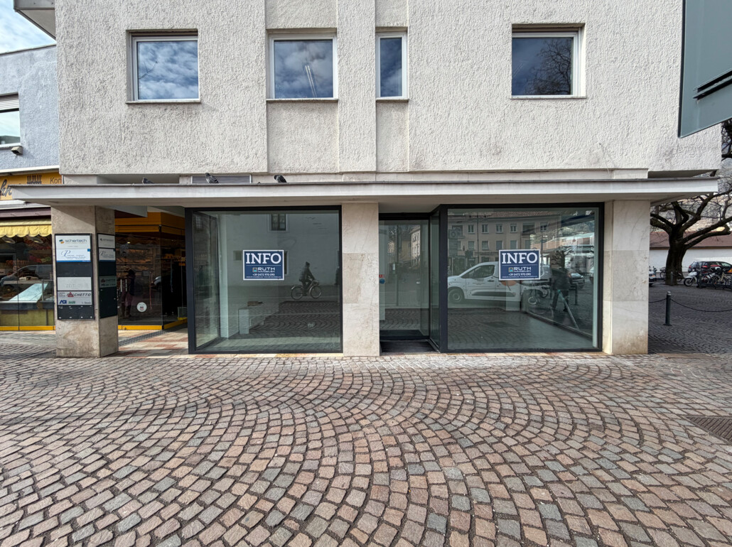 Negozio d’angolo in affitto in posizione top a Bressanone – Bastioni Minori / Via Roma - Foto 1