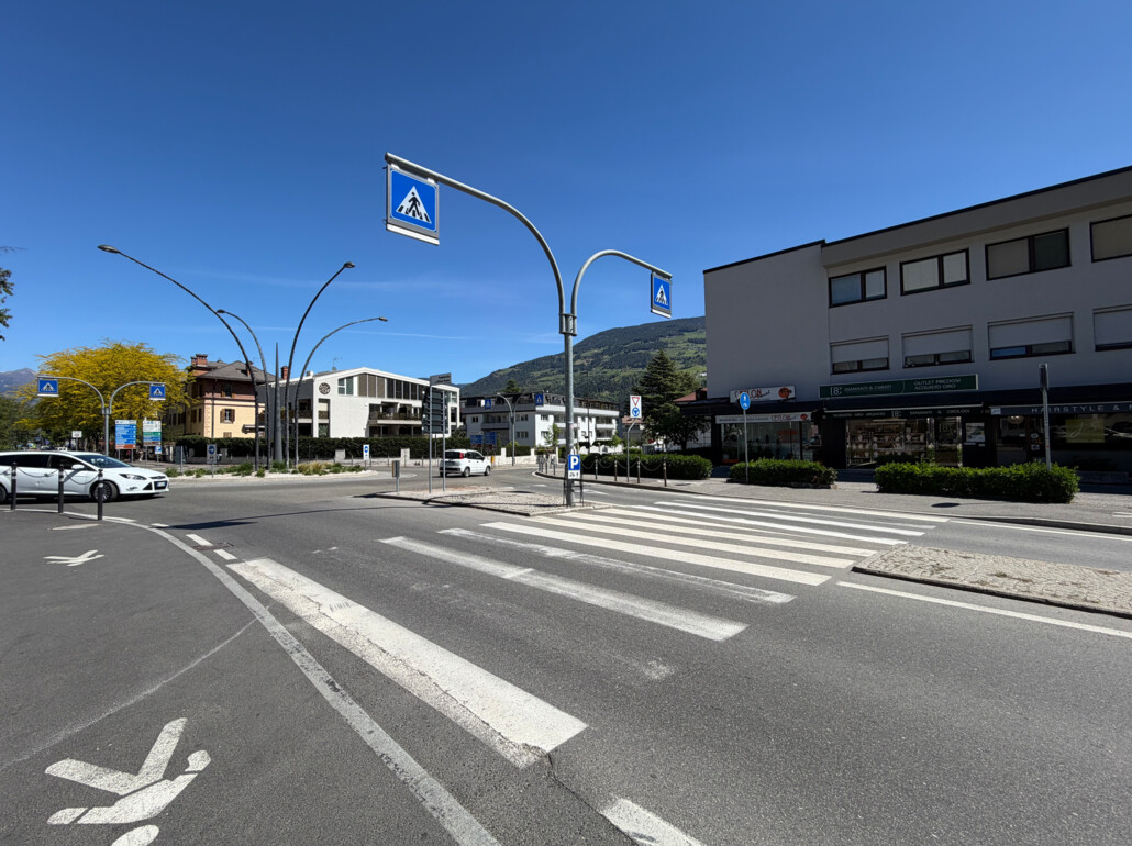 Ufficio/negozio commerciale ben visibile con ampia vetrina - Foto 2