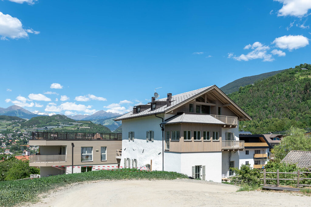 A3: Nuovo quadrilocale al piano alto con giardino privato di circa 400 mq - Foto 1
