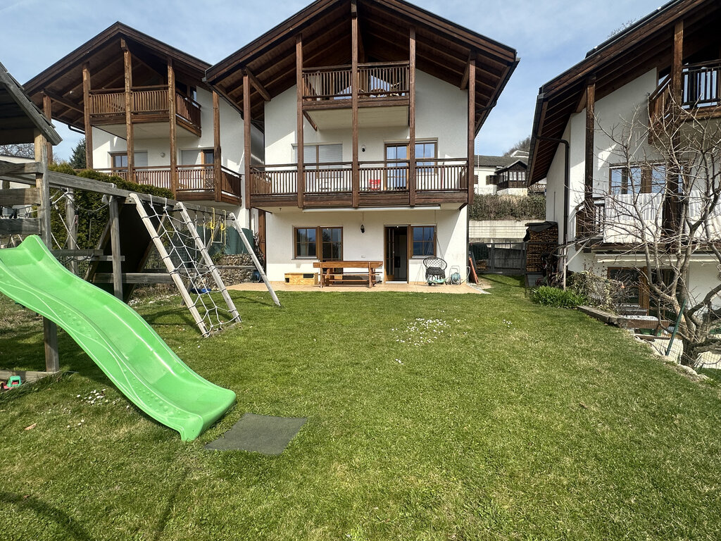 Casa con vista panoramica e giardino privato - Foto 1