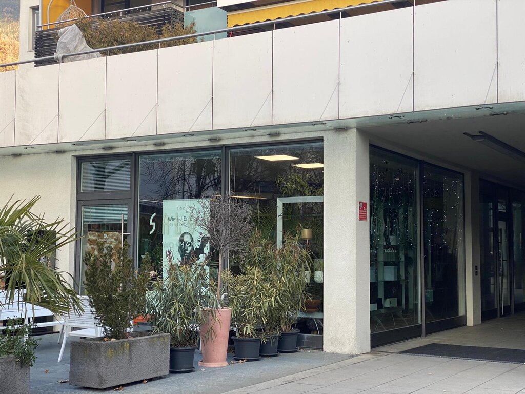 Station Center: Negozio/ufficio con posto auto all'esterno - Foto 3