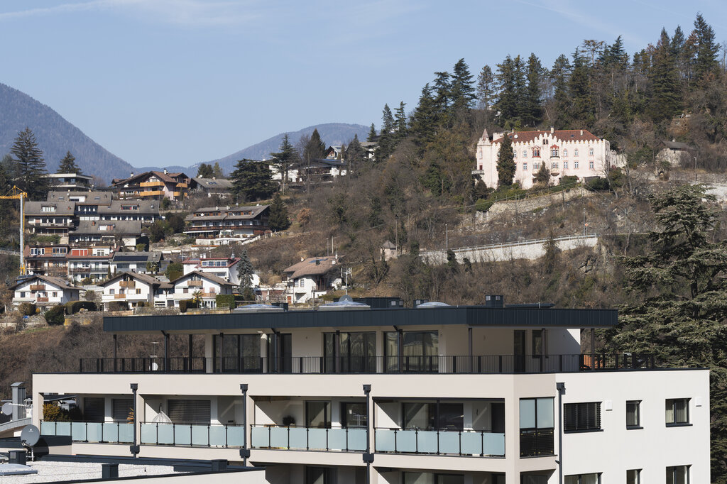 Nuova penthouse con ampia terrazza, ultimo piano - Foto 1
