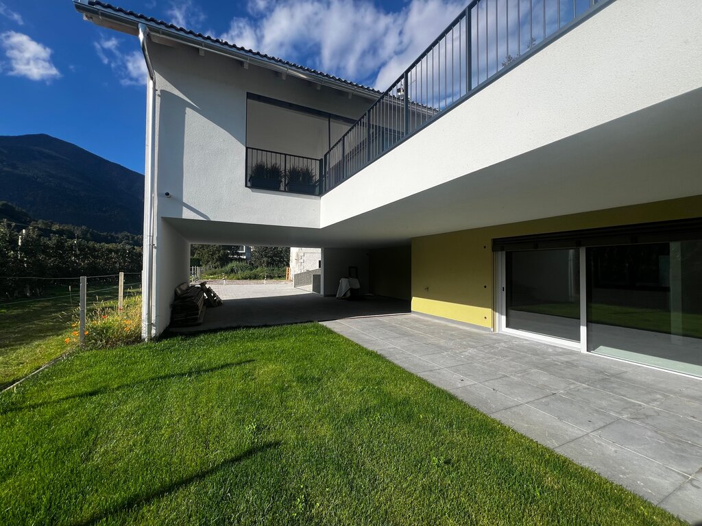 W1: Nuovo appartamento spazioso 4 vani con terrazza e giardino privato in posizione soleggiata - Foto 2