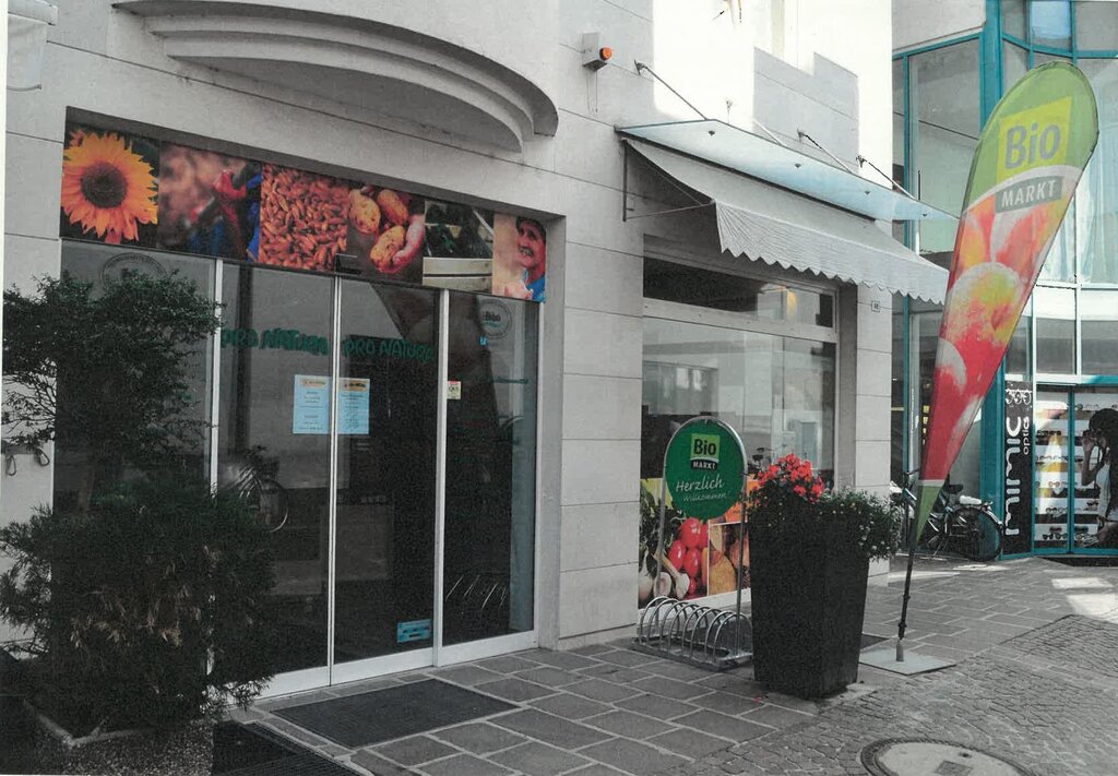Ampio negozio in posizione centrale, piano terra - Foto 1