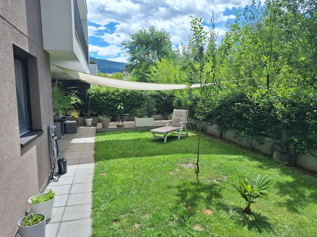 Quadrilocale moderno con giardino privato - Foto 2