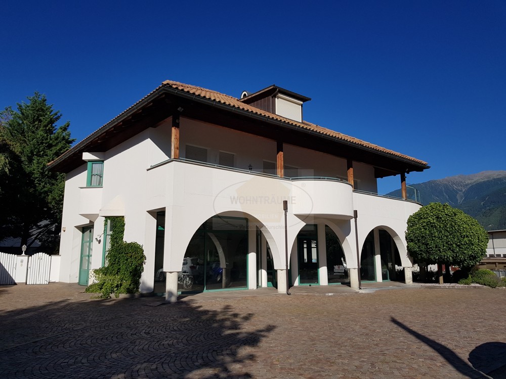 20220708_181232_resized