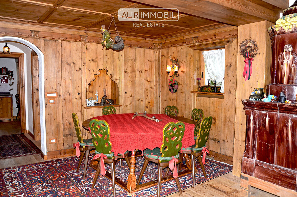 3 AUR1445 FirstFloor Living web