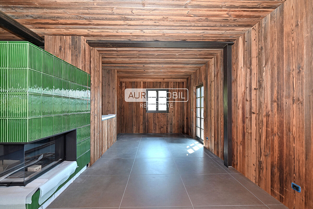 2 AUR1649 FirstFloor Living web