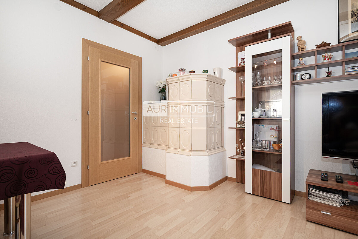 3 AUR1658 Living web