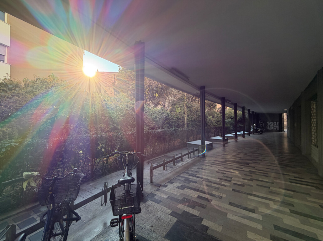 Ampio locale commerciale locato con rendimento dell’9 % - Foto 2