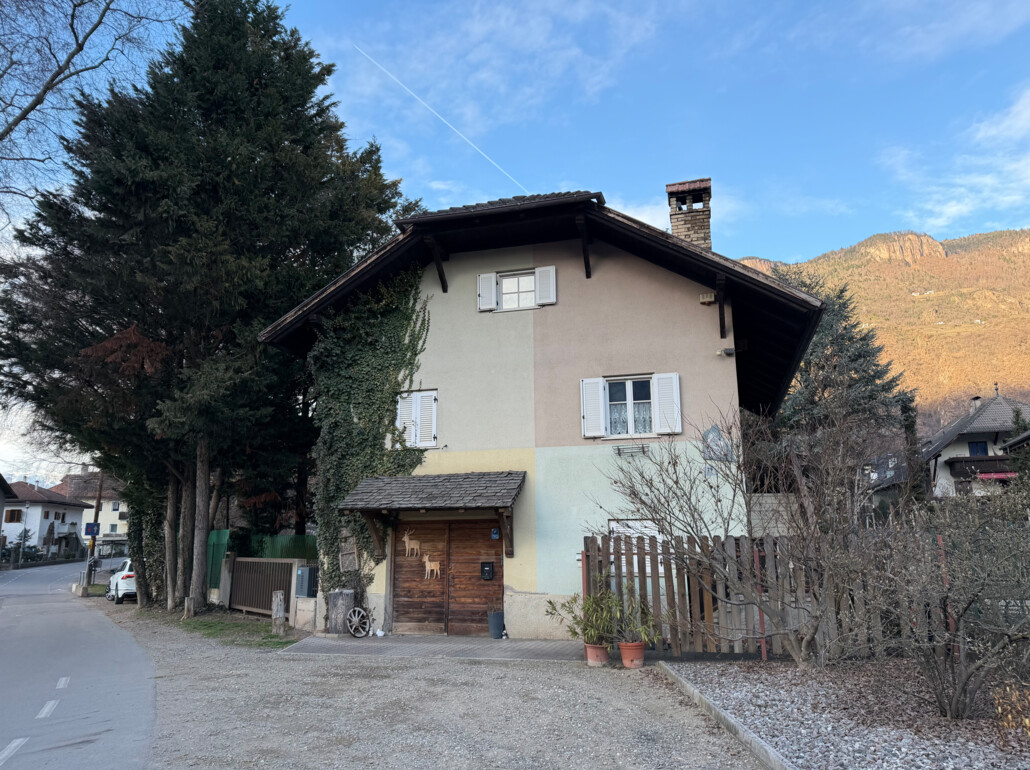 Casa indipendente con giardino privato – Immobile da ristrutturare con grande potenziale - Foto 1