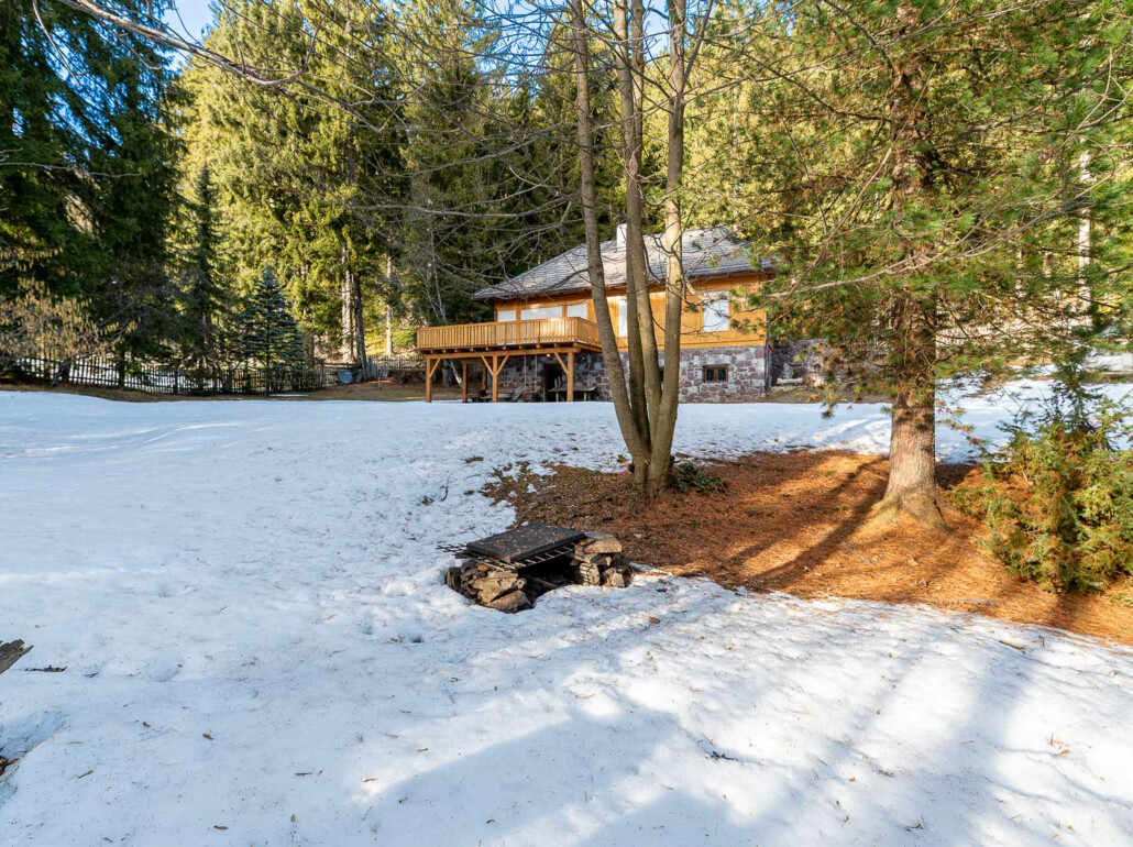 Rarità immersa tra prati e boschi – Chalet esclusivo ad Avelengo con ampio terreno privato - Foto 1