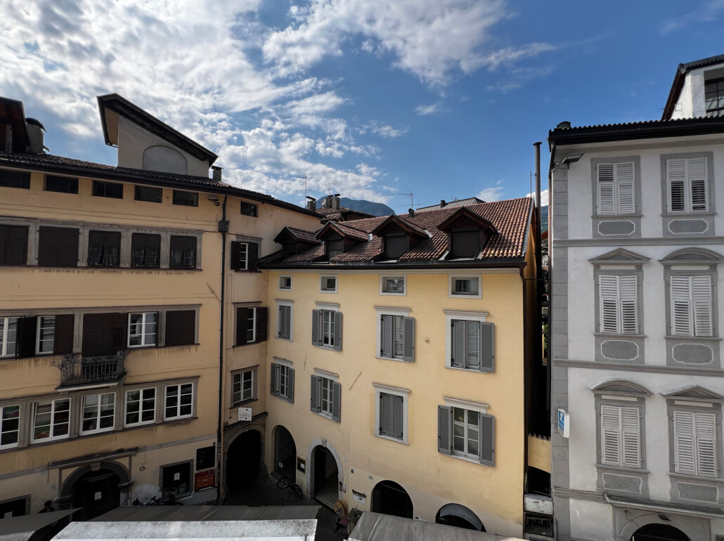 Bellissimo, ampio bilocale in centro storico - Foto 1