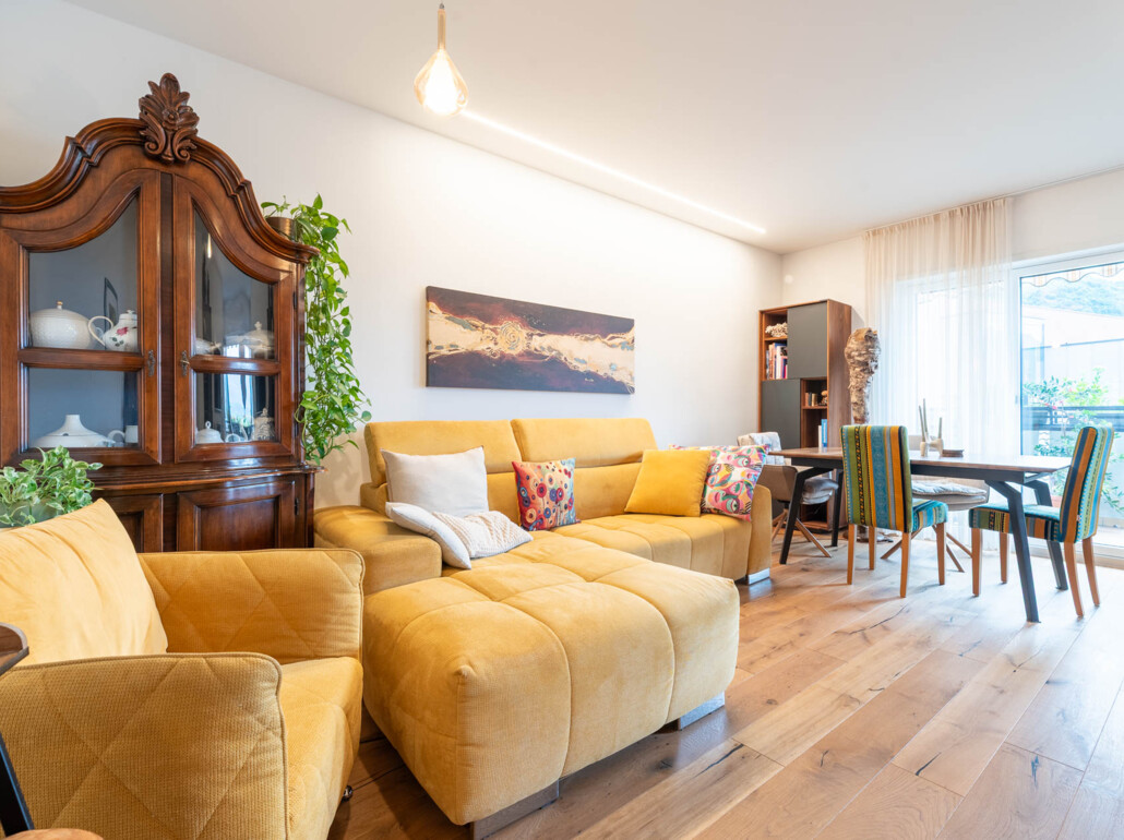 Ampio trilocale ristrutturato a nuovo con terrazza soleggiata e giardino privato - Foto 1