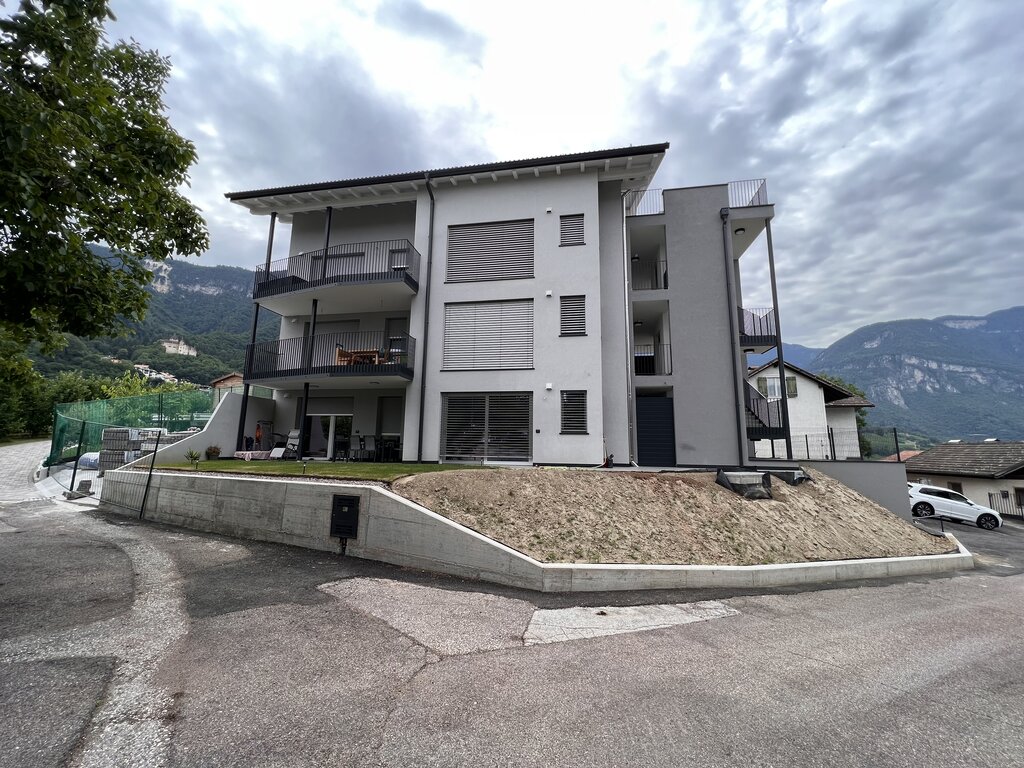 Nuova maisonette con ampia terrazza e vista panoramica, ultimo piano - Foto 3