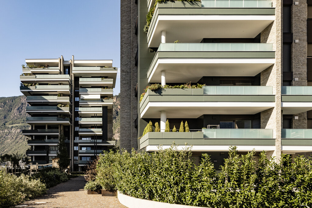 Moderno bilocale con ampia veranda, cantina e garage - Foto 2