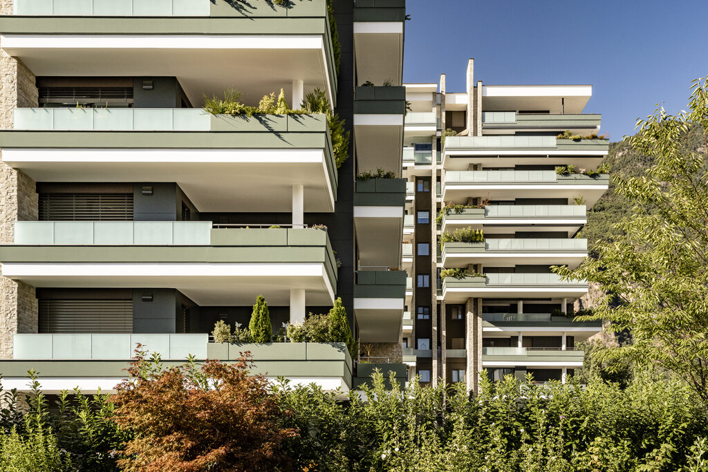 Moderno bilocale con ampia veranda, cantina e garage - Foto 3