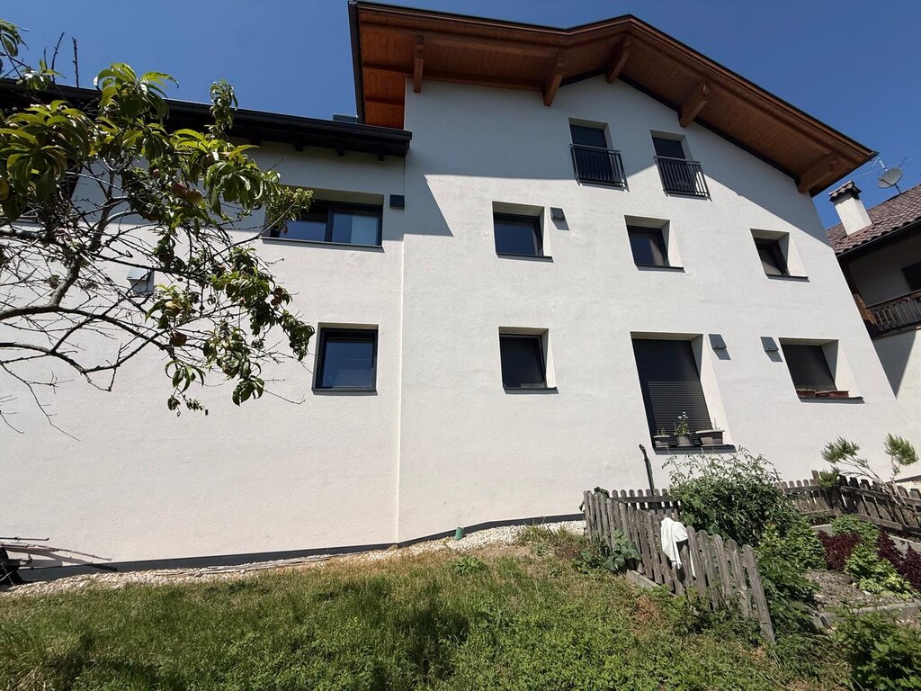Bilocale ristrutturato in posizione tranquilla e soleggiata - Foto 1